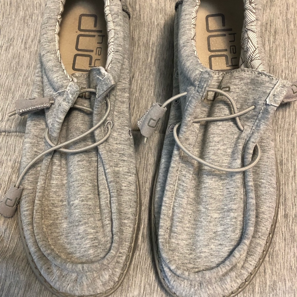 Men’s Wally hey dude stretch shoe. Size 11